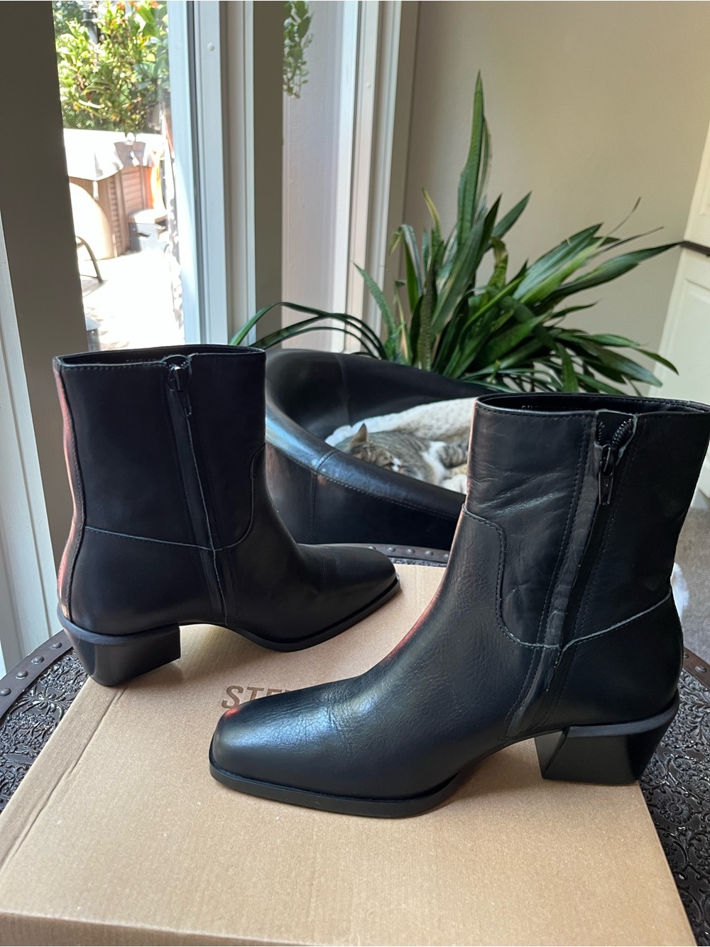 STEVE MADDEN DANEY BLACK BOOTIES 6.5 - Picture 10 of 12